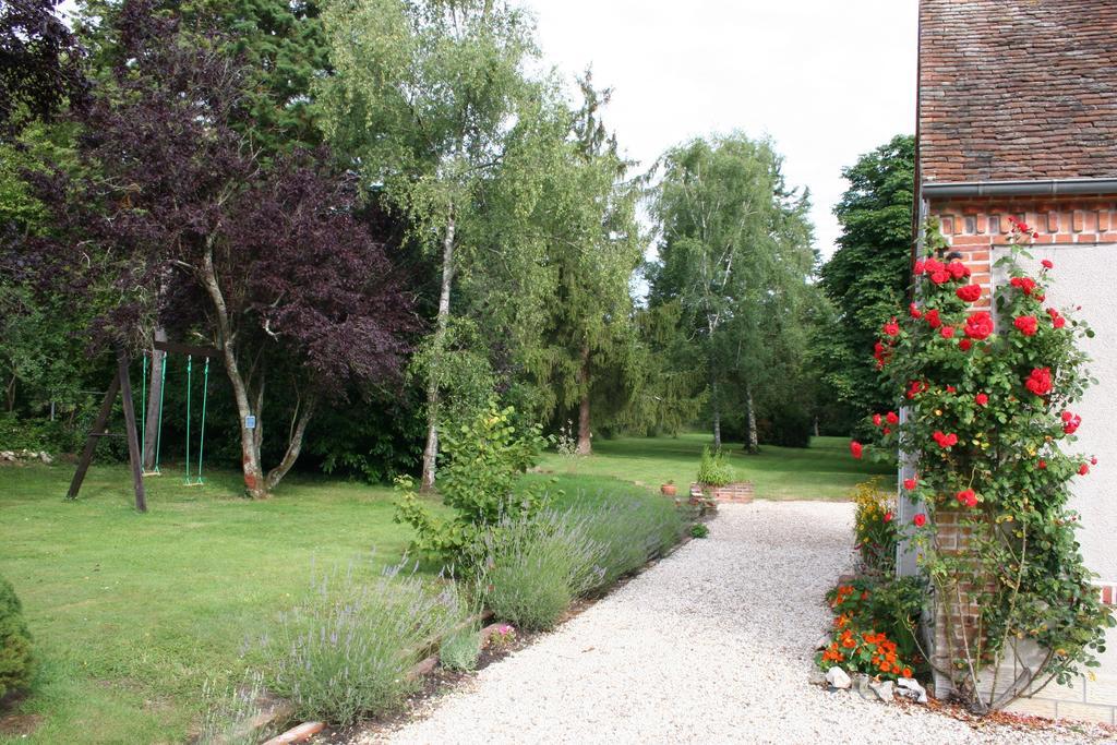 Gites Chambres D'Hotes Entre Terre & Mer Souvigny-en-Sologne Exteriér fotografie